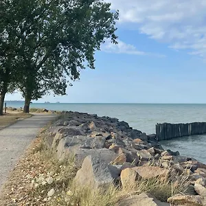 https://au-bord-de-la-mer-appartement-2-personnes.inbrittany.com